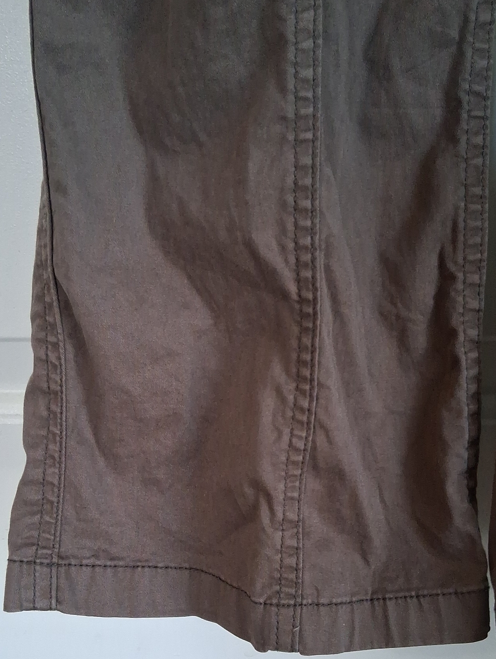 Hollister Utility Cargo Pants in Brown - Picture 3 of 5